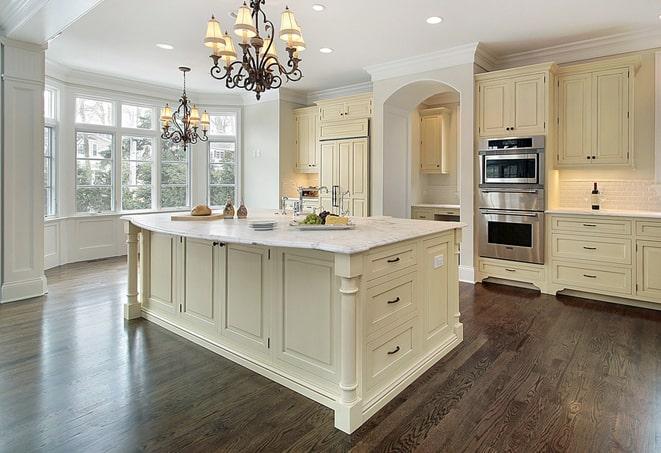 hardwood-look laminate floors in a newly renovated kitchen in Debary FL